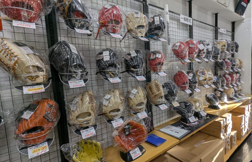 グローブ陳列棚